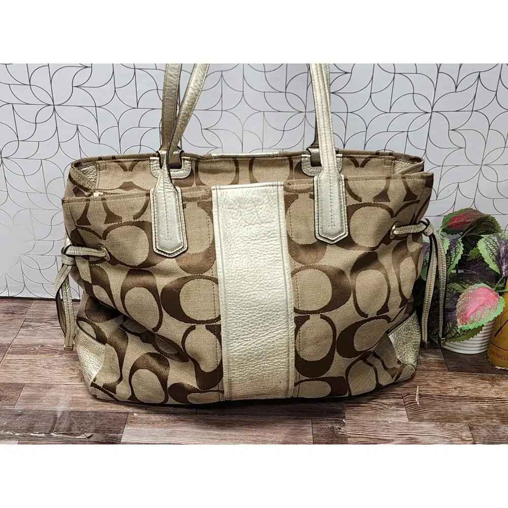 COACH Chelsea Stripe Signature Charlie SHOULDER BAG Tote Leather Stripe READ